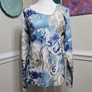 NWT! Unique Neck Top